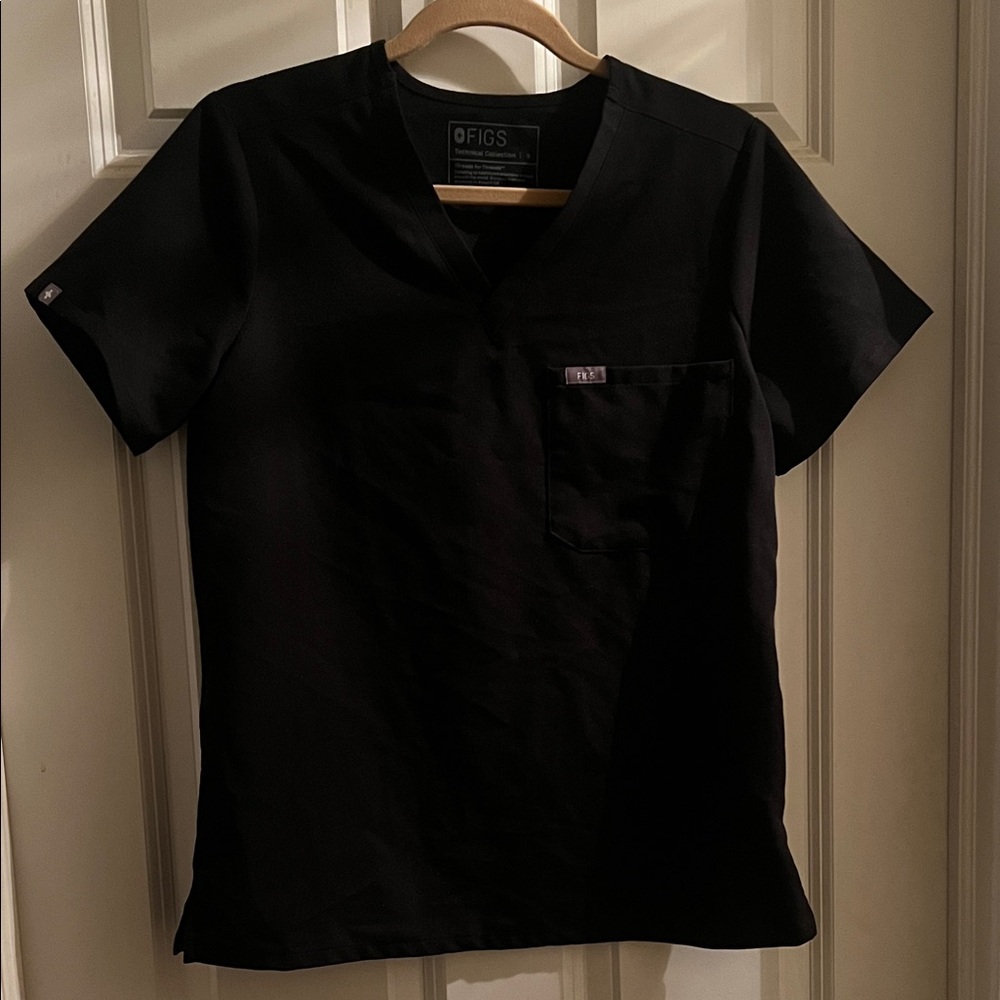 FIGS scrub V-neck